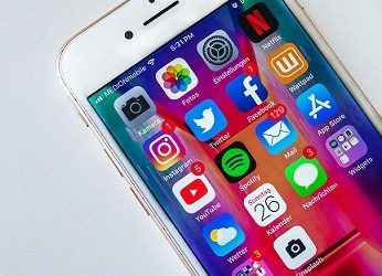 Ingin Konten Sosial Media Anda Viral? Perhatikan Faktor – faktor Ini